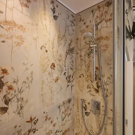 Tonini House Apartment *